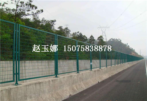 公路护栏网