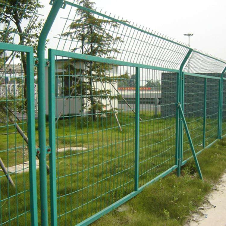 公路隔离网