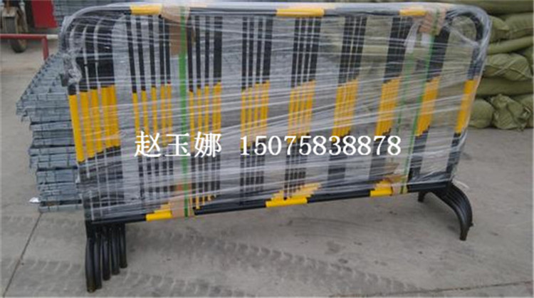 移动护栏
