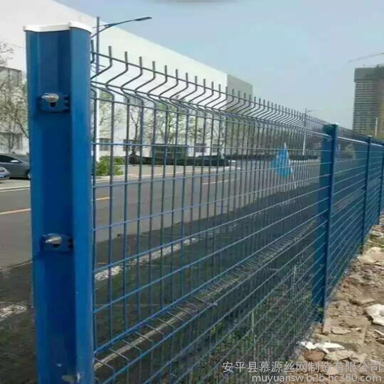 三角折弯护栏网